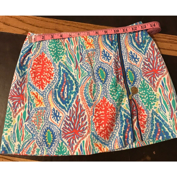 Lilly Pulitzer Auden Multi Color Let Minnow Print Skort with Zipper - Size 00 - Picture 4 of 10